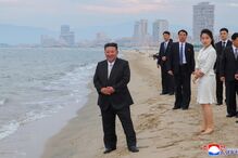 Kim Jong-un inaugura estância turística Kalma em Wonsan, Coreia do Norte, com família