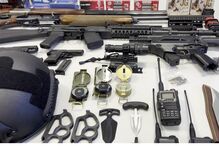 Armas e materiais apreendidos ao Movimento Armilar Lusitano, em Lisboa