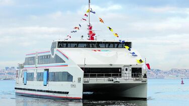 Transtejo Soflusa inicia ligação fluvial entre Almada e Oeiras