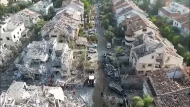 Dezenas de prédios habitacionais destruídos em Israel após ataques iranianos
