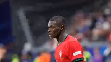 Nuno Mendes, aos 22 anos, foi considerado o melhor jogador da fase final da Liga das Nações