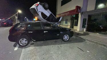 Carro despista-se e danifica três viaturas estacionadas em Rio Tinto