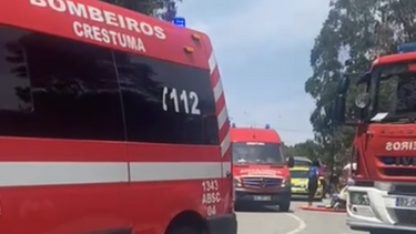 Um ferido grave em colisão entre mota e carrinha em Vila Nova de Gaia