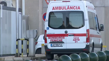 Jovem ferido no pescoço com golpe de canivete em rixa na Ericeira