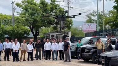 Polícia mexicana revela drones armados para combate aos cartéis de droga 