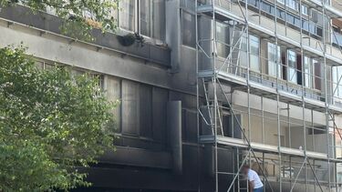 Bebé de 15 dias inala fumo em incêndio e é hospitalizado em Vila Nova de Gaia