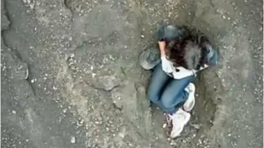 Jovem brasileira que morreu ao cair no vulcão Rinjani sofreu traumatismo no tórax
