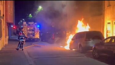 Carro destruído pelas chamas em Matosinhos