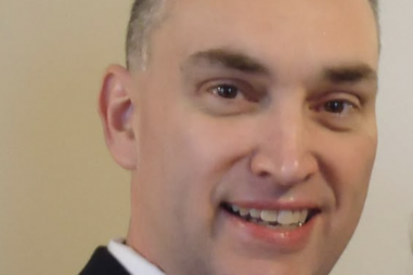 Suspeito de ter matado a tiro congressista do Minnesota é diretor de patrulhas de segurança e tem treinamento militar
