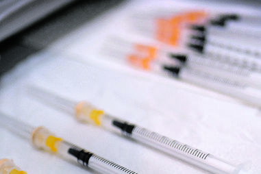 Transplante de células estaminais permite curar décimo paciente com VIH
