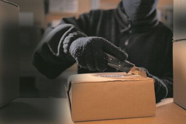 Encomendas chegaram a casa da agente da PSP