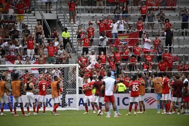Benfica procura garantir vaga nos oitavos de final do Mundial de Clubes