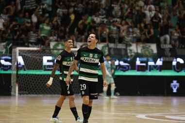 Sporting goleia Benfica e fica a uma vitória do inédito pentacampeonato de futsal