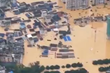 Inundações em Rongjiang, Guizhou, causam seis mortes e transbordam rios