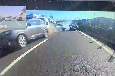 Câmara de carro capta acidente que provocou três feridos na A3 na Maia