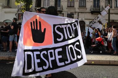 Manifestação em Lisboa contra despejos e pela habitação