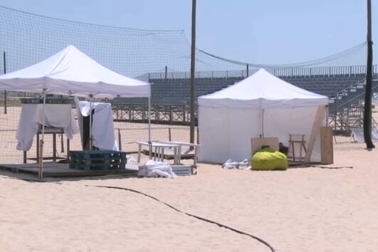 Final de competição de rugby acaba em desacatos e agressões físicas na praia de Buarcos