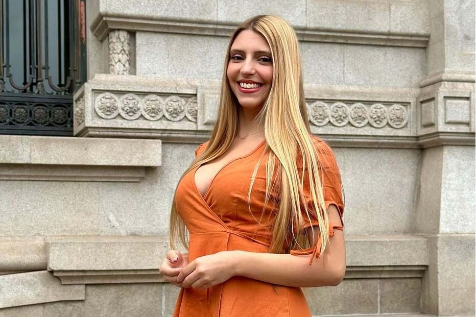 carina frias, big brother.jpg