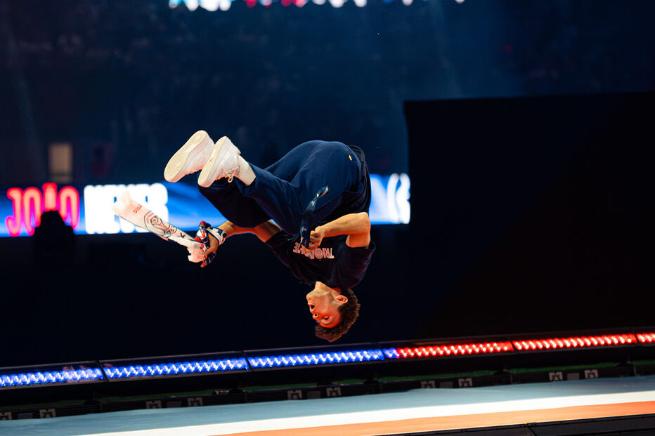 João Neves comemora vitória do Paris Saint-Germain