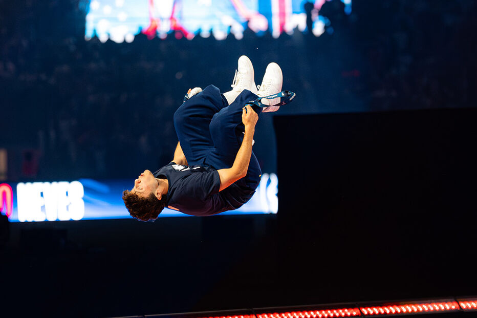 João Neves comemora vitória do Paris Saint-Germain