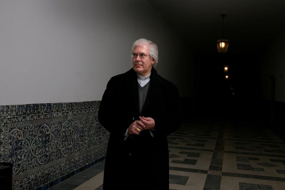 Da denúncia de assédio sexual ao processo disciplinar do Vaticano: quem é D. Carlos Azevedo?
