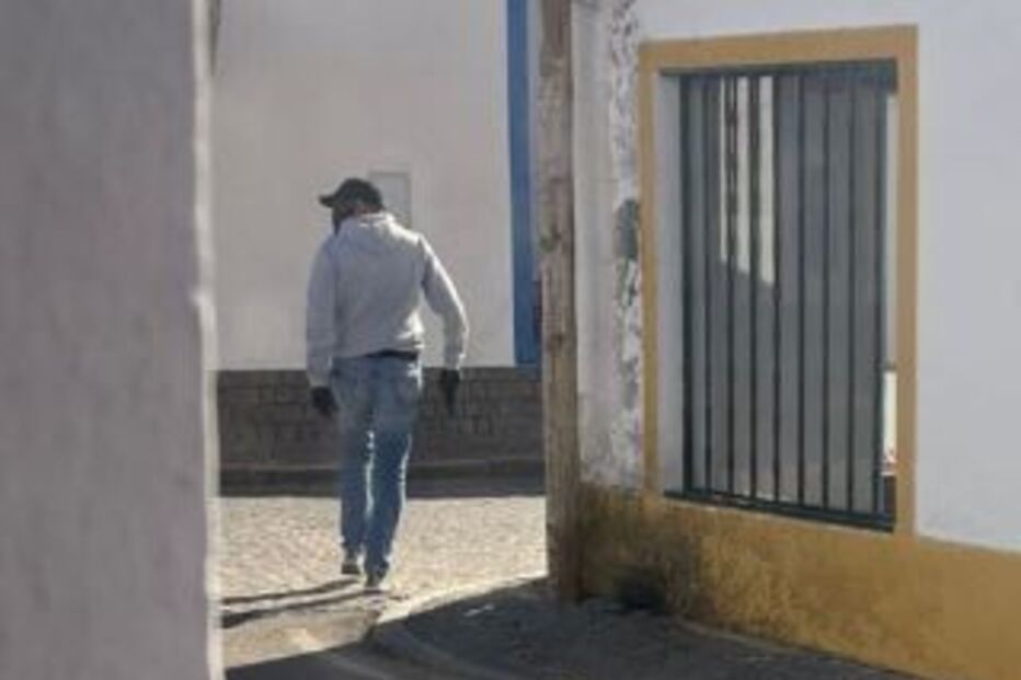 Suspeito detido em Évora após assalto a banco em Montoito; PJ investiga