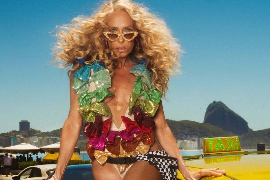 Adriane Galisteu recorda Sintra com produção fotográfica ousada