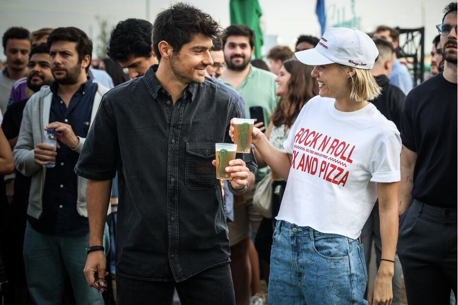 Kelly Bailey e Lourenço Ortigão desfrutam de noite a dois e preparam férias