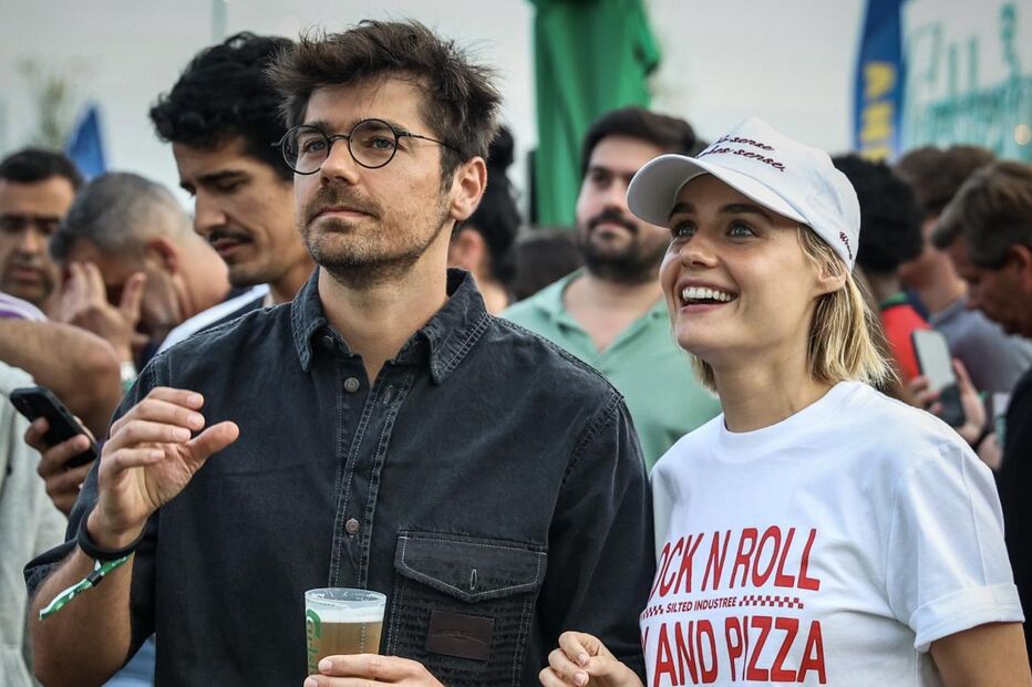 Kelly Bailey e Lourenço Ortigão desfrutam de noite sem o filho e planeiam férias