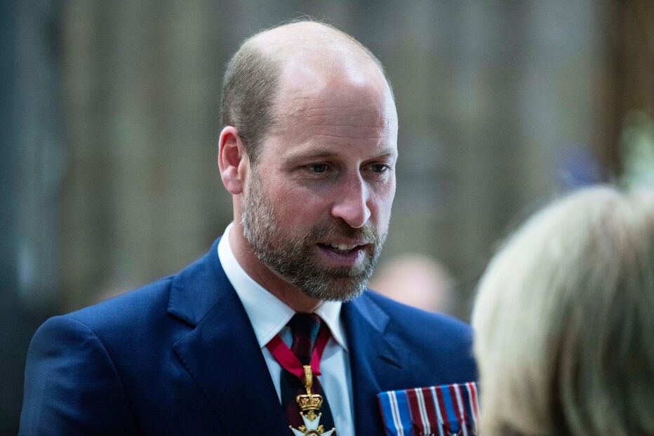 William assume função militar do irmão como Coronel-Chefe do Corpo Aéreo do Exército