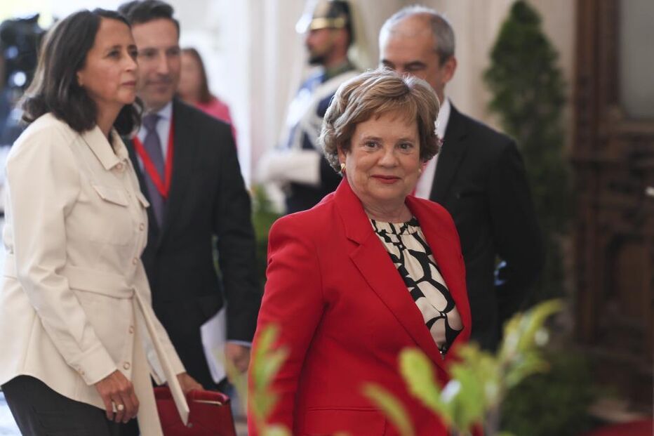 Maria Lúcia Amaral toma posse como ministra da Administração Interna