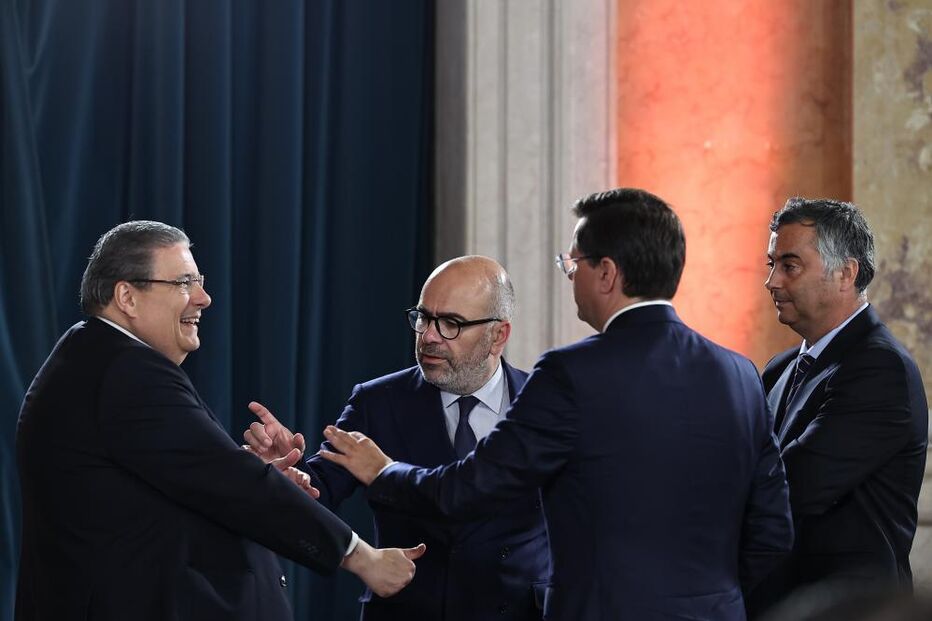 Secretários de Estado tomam posse no Palácio Nacional da Ajuda, em Lisboa, com Marcelo Rebelo de Sousa