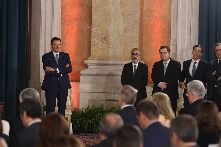 Governo de Montenegro toma posse e posa para foto oficial em São Bento
