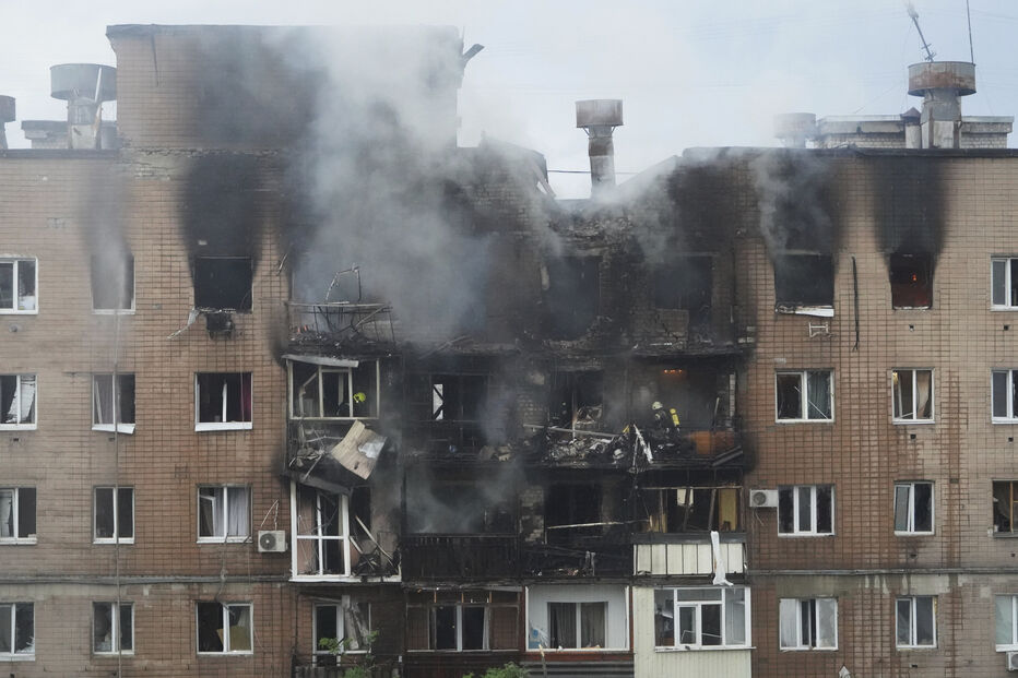 Ataque russo com drones causa destruição e mortes na Ucrânia, incluindo crianças