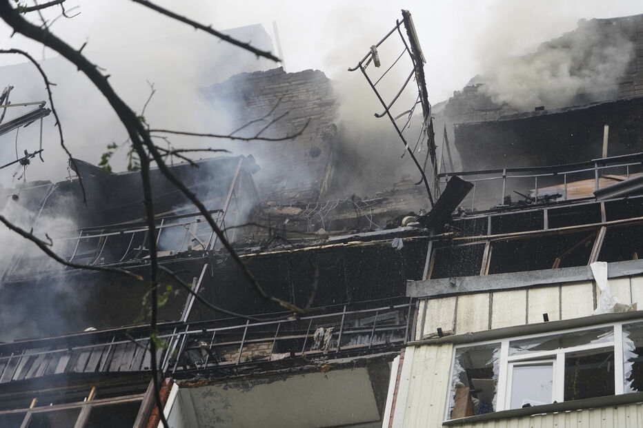 Kharkiv sob ataque: Três mortos e vários feridos após investida russa com drones e mísseis