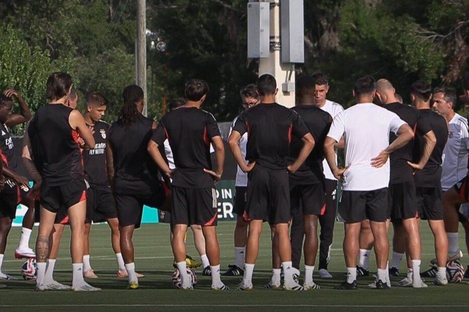 Benfica interrompe treino na Florida devido a alerta de tempestade