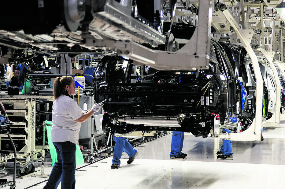 Empresa Vanpro despede 475 trabalhadores após troca de fornecedor