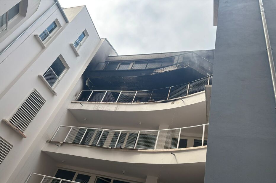 Incêndio em hotel no Porto causa ferimentos; vítima é levada para o Hospital de Santo António