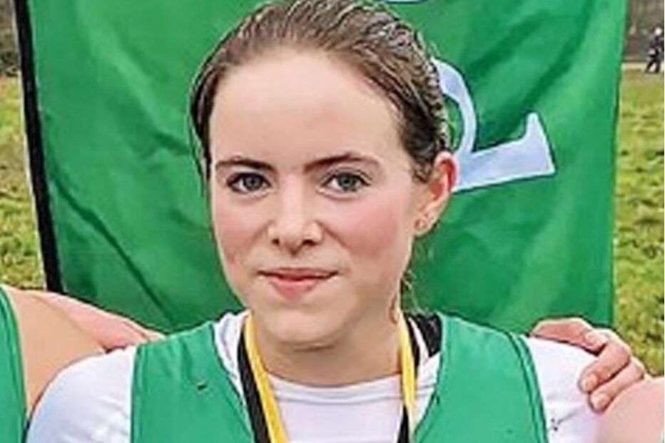 Atleta de Leics & Rutland exibe medalha