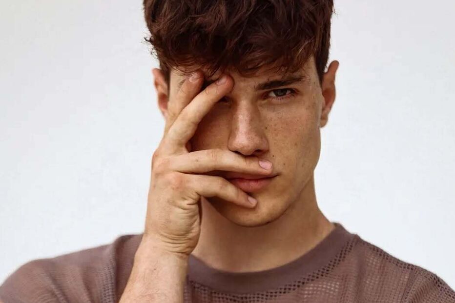 Modelo italiano, Edoardo Santini, agora padre em Florença