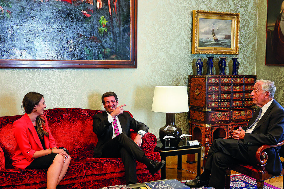 Rita Matias, deputada do Chega, tem novo amor com segurança de André Ventura