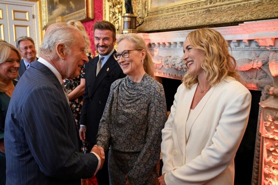 Carlos III reúne com Meryl Streep, Kate Winslet e David Beckham num evento