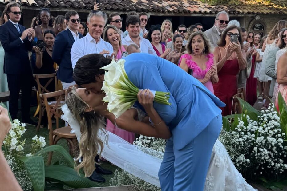 Casamento de Gonçalo Paciência e Priscilla Tardelli Tollini na Baía