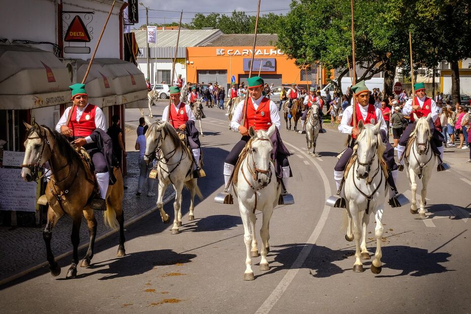 Cavaleiros participam na Festa da Amizade em Benavente