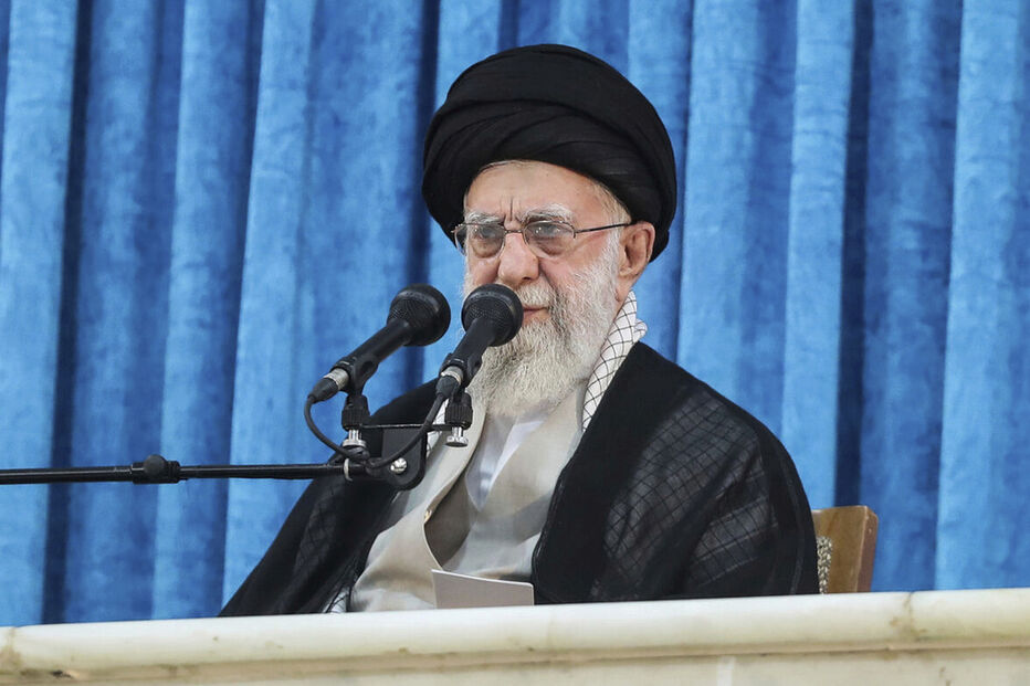 Ali Khamenei, líder do Irão, procura consolidar influência no Médio Oriente