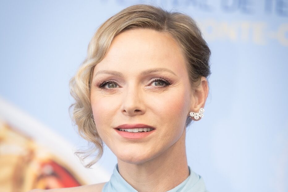 Charlene do Mónaco encontra Alexandra de Hanover num festival