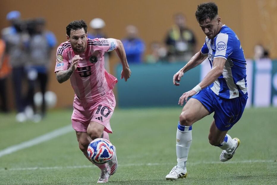 Messi joga contra o FC Porto no Mundial de Clubes