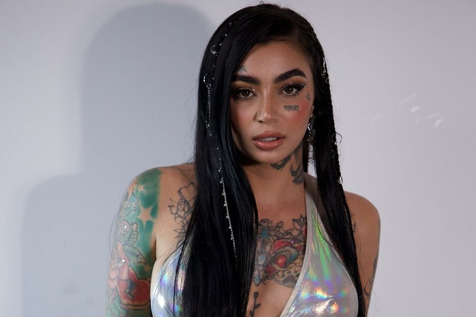 Cantora brasileira morre durante cirurgia plástica na Turquia