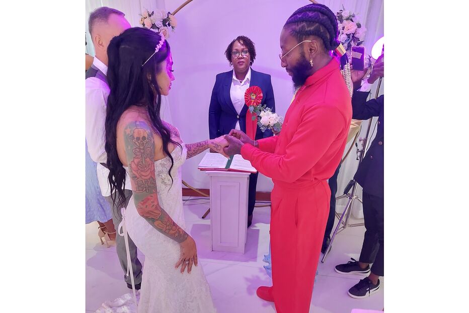 A cantora brasileira passa por cirurgia na Turquia antes de falecer