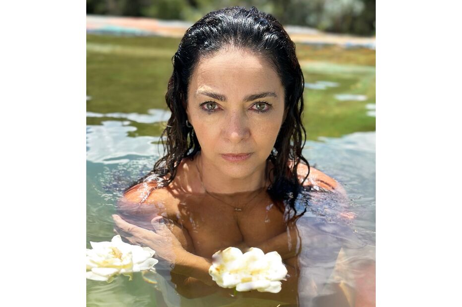 Claudia Ohana revela o segredo da juventude: sexo